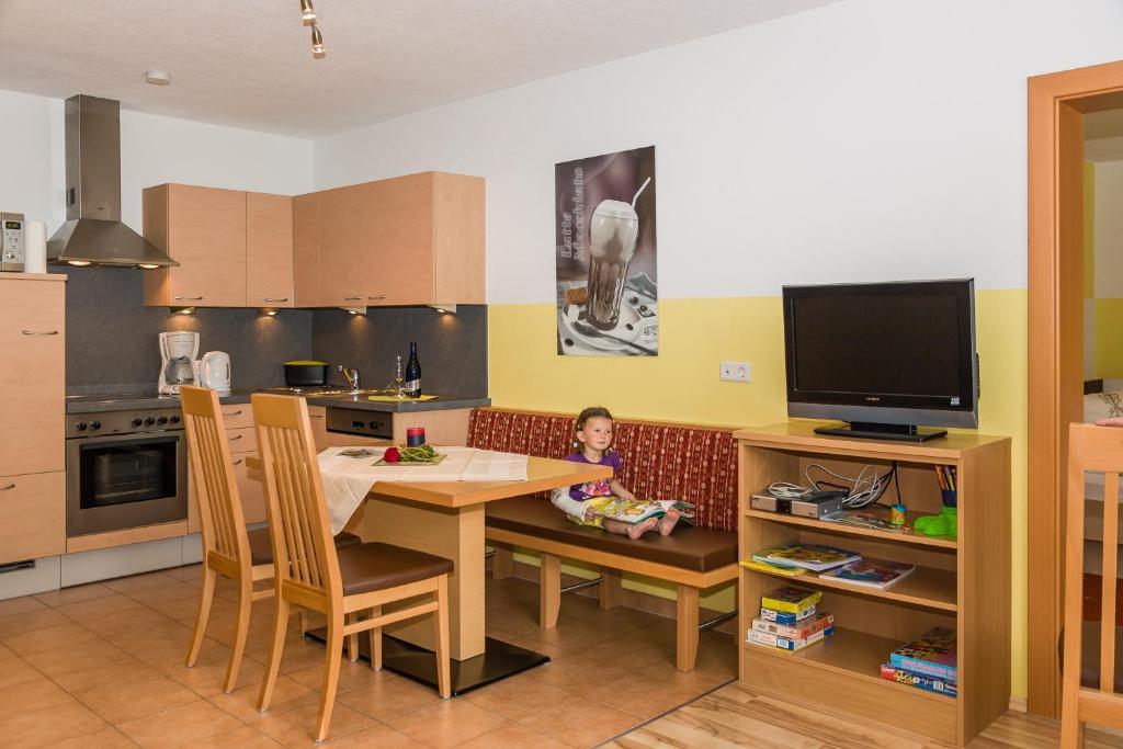 Appartements 4 Jahreszeiten Ehrwald Exterior foto